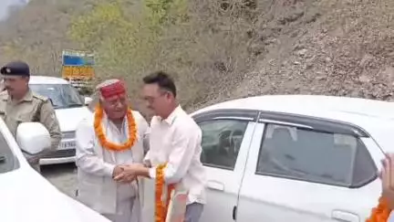 पौड़ी: विधायक पोरी ने बूंगा साकनीखेत भैड़गांव सड़क के डामरीकरण का लोकार्पण किया, कहा- गांवों को सड़क से जोड़ने का लक्ष्य