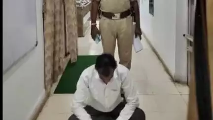देवास नगर: अवैध हथियार मामले में 5 साल से फरार आरोपी को औद्योगिक थाना पुलिस ने किया गिरफ्तार