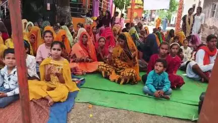 जीरापुर: श्रीमद् भागवत कथा के चौथे दिन भगवान श्री कृष्ण का जन्मोत्सव मनाया गया, महाआरती के बाद महाप्रसादी का आयोजन हुआ