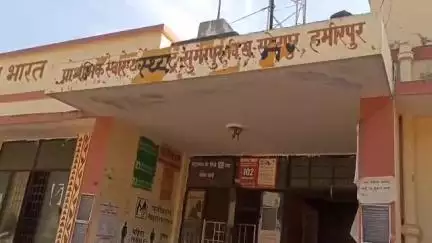 हमीरपुर: सुमेरपुर थाना क्षेत्र में अलग-अलग मार्ग दुर्घटनाओं में आधा दर्जन लोग हुए घायल