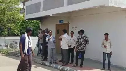 बुरहानपुर नगर: बुरहानपुर: राजपुरा क्षेत्र के अस्पताल में गिरने से युवक की मौत, जिला अस्पताल में पोस्टमार्टम