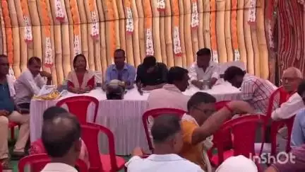डुमरांव: डुमरांव नगर परिषद के जनसंवाद कार्यक्रम में जनसमस्याओं को दूर करने का निर्णय, जल्द लगेंगी स्ट्रीट लाइट