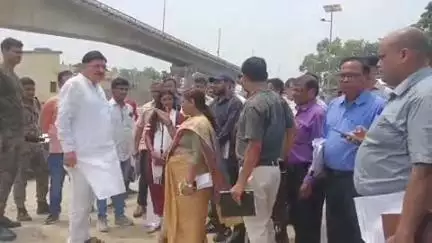 जगदीशपुर: मूलभूत सुविधाएँ न मिलने पर प्रत्यायुक्त विधानसभा समिति के सभापति अजीत शर्मा ने कई वार्डों का किया भ्रमण