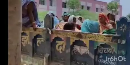 कुक्षी: ग्राम चिज़बा में 35 वर्षीय किसान ने खेत में पेड़ पर फांसी लगाकर की आत्महत्या