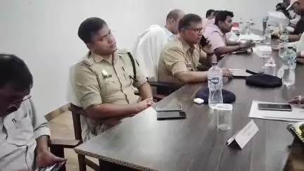 इटवा: डीएम की मौजूदगी में इटवा तहसील सभागार में सम्पूर्ण समाधान दिवस का हुआ आयोजन