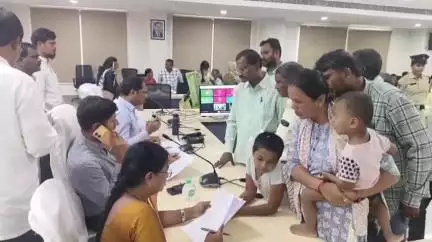 జనగాం: ప్రజావాణి దరఖాస్తులను సత్వరమే పరిష్కరించాలి: జిల్లా అదనపు కలెక్టర్లు పింకేష్ కుమార్, రోహిత్ సింగ్