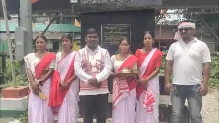 কালচিনি: কালচিনি ব্লক জুড়ে পালিত হল বিরসা মুন্ডার মৃত্যুবার্ষিকী, উপস্থিত বিশিষ্ট সমাজসেবী লুইস কুজুর