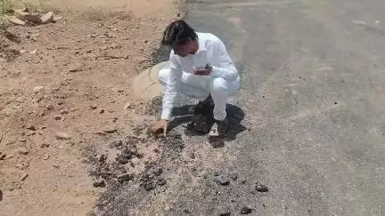 पोकरण: शहर के वार्ड संख्या-5 के लोगों ने ठेकेदार पर सड़क निर्माण में घटिया सामग्री के इस्तेमाल का लगाया आरोप आरोप #jansamasya