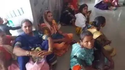 शहपुरा: सामुदायिक स्वास्थ्य केंद्र शहपुरा में गर्भवती महिलाओं के लिए स्वास्थ्य शिविर का हुआ आयोजन, दवाओं का किया गया वितरण