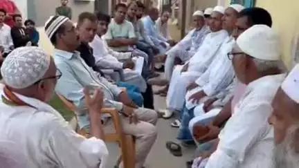 बिहार: बनौलिया मोहल्ला में पूर्व मेयर प्रत्याशी वसीम अंसारी के आवास पर पसमांदा विचार मंच की बैठक आयोजित