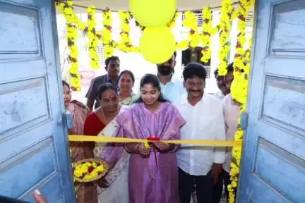 పట్టణంలో ఉచిత కుట్టు మిషన్ శిక్షణా శిబిరం అట్టహాసంగా ప్రారంభించిన ఎమ్మెల్యే విజయశ్రీ