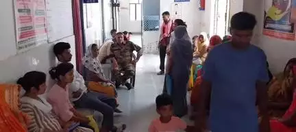कुचायकोट: सामुदायिक स्वास्थ्य केंद्र में उल्टी-दस्त के मरीजों की बढ़ी संख्या, डॉक्टर ने दिए सुझाव