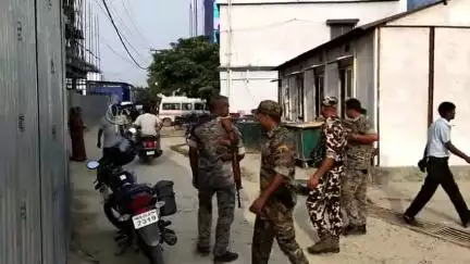 समस्तीपुर: बारह पत्थर मोहल्ला में विवाहिता का शव फांसी पर झूलता मिला, परिजनों ने पति पर हत्या का आरोप लगाया