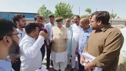 बीकानेर: केंद्रीय मंत्री मेघवाल ने शिवबाड़ी क्षेत्र में निर्माणाधीन डॉ. बी.आर. अंबेडकर ई-लाइब्रेरी एवं ऑडिटोरियम का किया अवलोकन