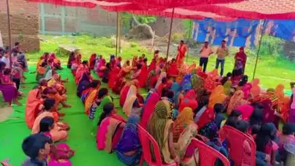 हरनौत: टाडापर गांव में महिला संवाद कार्यक्रम आयोजित, सरकार की विभिन्न योजनाओं की जानकारी दी गई