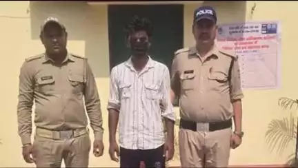 लक्सर: बुक्कनपुर गाँव में छापेमारी कर पुलिस ने 10 लीटर कच्ची शराब के साथ आशु पुत्र सोलिन को किया गिरफ्तार