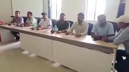 टेढ़ागाछ: टेढ़ागाछ में विधानसभा चुनाव को लेकर बीएलओ के लिए प्रशिक्षण सह समीक्षा बैठक आयोजित