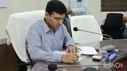 रायसेन: सीएम हेल्पलाइन पर दर्ज प्रकरणों के नॉन अटेंडेंट होने पर संबंधित अधिकारियों के विरुद्ध होगी कार्रवाई : ज़िला कलेक्टर