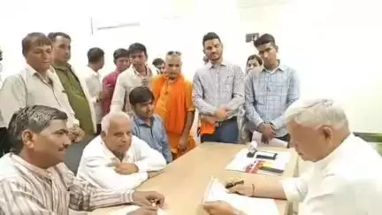 भीलवाड़ा: जिला कलेक्ट्रेट में सांसद दामोदर अग्रवाल ने की जनसुनवाई, 1000 प्रकरणों में से 920 प्रकरणों का किया निस्तारण
