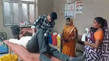 मैनपुरी: कुरावली हाइवे पर 2 बाइकों की आपस में हुई भिड़ंत, पिता-पुत्री हुए घायल