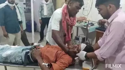 मुरैना: गुट्टीपुरा के पास दो बाइकों के बीच हुई टक्कर में एक युवक हुआ घायल, जिला अस्पताल से ग्वालियर किया गया रेफर