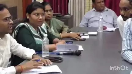 गोरखपुर: तहसीलदार सदर की अध्यक्षता में तहसील सभागार में सम्पूर्ण तहसील समाधान दिवस का आयोजन, 7 मामलों का मौके पर हुआ निस्तारण