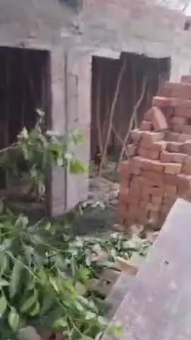 जसराना: पाढ़म में जमीनी विवाद में हस्तक्षेप करने पर चौकी इंचार्ज को किया गया लाइन हाजिर