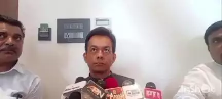बलिया: बलिया में अनुपम मिश्रा ने मंगल पांडे के बलिदान की उपेक्षा पर जताई चिंता, सरकार से उठाईं महत्वपूर्ण मांगें
