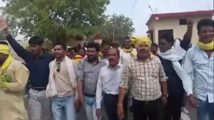 राजगढ़: फर्जी ST प्रमाणपत्रों के खिलाफ आदिवासी समुदाय का प्रदर्शन, राजगढ़ में भील-भिलाला समाज ने कलेक्टर को सौंपा ज्ञापन