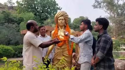 BSP लातेहार के द्वारा धरती आबा भगवान  बिरसा मुंडा की 125 वी पुण्यतिथि विवेकानंद पार्क में मनाया गया। #latehar #bsp