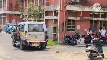 ফলতা: প্রতিবেশী ব্যক্তিকে মারধর করার অভিযোগে মহিরামপুর এলাকা থেকে এক ব্যক্তিকে গ্রেফতার করে ফলতা থানার পুলিশ