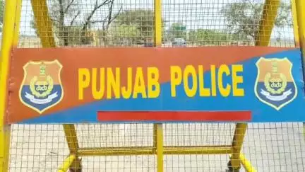 ਬੁਢਲਾਡਾ: ਮਾਨਸਾ ਪੁਲਿਸ ਵੱਲੋਂ ਯੁੱਧ ਨਸ਼ਾ ਵਿਰੁੱਧ ਮੁਹਿੰਮ ਤਹਿਤ ਬੁਢਲਾਡਾ ਵਿਖੇ ਹਾਈਜੈਕ ਨਾਕੇ ਲਗਾ ਕੇ ਸ਼ੱਕੀ ਵਿਅਕਤੀਆਂ ਤੇ ਵਾਹਨਾ ਦੀ ਕੀਤੀ ਚੈਕਿੰਗ