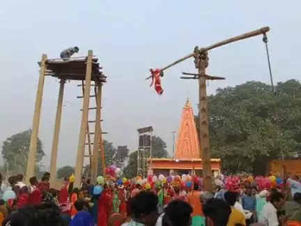 बरकागाँव: अंगों में मंडा पूजा धूमधाम से संपन्न, विधायक रोशन लाल चौधरी मुख्य अतिथि के रूप में शामिल हुए