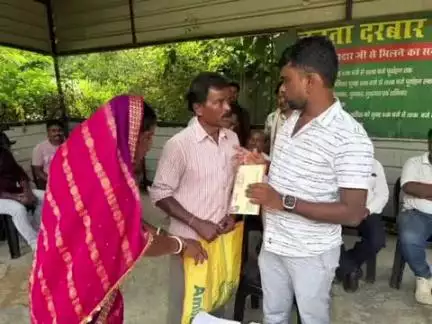 पोटका: जनता दरबार में समस्याओं का मौके पर समाधान, स्वास्थ्य से जुड़े कई मामलों पर चर्चा