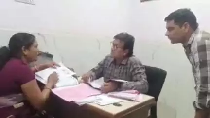 हिण्डौन: सीएमएचओ ने हिण्डौन शहर के 3 सोनोग्राफी सेंटरों का किया निरीक्षण, दिए आवश्यक दिशा-निर्देश