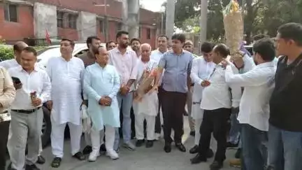 जगाधरी: कांग्रेस संगठन को मजबूत करने यमुनानगर पहुंचे पर्यवेक्षक, पीडब्ल्यूडी गेस्ट हाउस में कार्यकर्ताओं से की मीटिंग