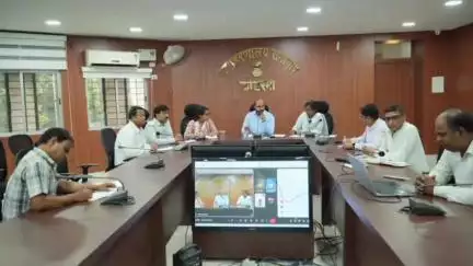 कोडरमा: जिले के सभी अंचलों में दाखिल खारिज कैंप का आयोजन, उपायुक्त ने दिए दिशा निर्देश