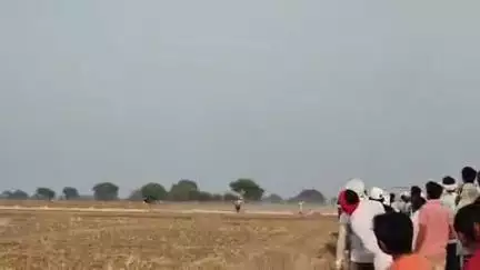 सेवढ़ा: ग्राम रुवहा में घोड़ा दौड़ प्रतियोगिता का हुआ आयोजन, सेवड़ा MLA प्रदीप अग्रवाल रहे मौजूद