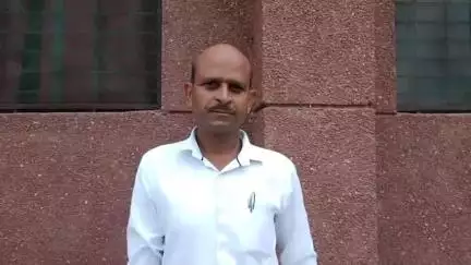 पुवायां: रोड की मरम्मत करने की मांग पुवाया थाना क्षेत्र के बिलंदपुर गांव का मामला