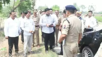 शाहाबाद: नरपतनगर में पुलिस चौकी के लिए जिलाधिकारी और पुलिस अधीक्षक ने किया जमीन का चिन्हीकरण, जल्द बनेगी पुलिस चौकी
