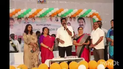 1,2,3,43,44,45,46,55,56,64,65,66 డివిజన్లపరిధిలోనిఇందిరమ్మఇళ్ల లబ్ధిదారులకు750 మందికి మంజూరు పత్రాలను అందజేసిన ఎమ్మెల్యే