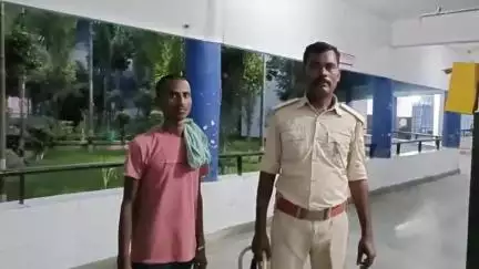 सुपौल: नदी थाना पुलिस ने कदमाहा गांव से 26 लीटर अंग्रेजी शराब के साथ एक तस्कर को गिरफ्तार कर जेल भेजा