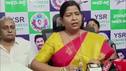 అరాచకానికి కేరాఫ్ గా ఆంధ్రప్రదేశ్ మారింది : మాజీ మంత్రి తానేటి వనిత