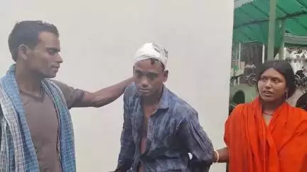 पतरातू: सयाल पोड़ा गेट पर आम तोड़ने को लेकर दो पक्षों में खूनी संघर्ष, पांच घायल