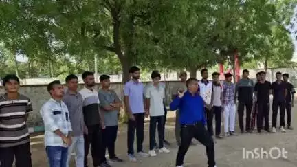 शिवगंज: शिवगंज के सुभाष खेल मैदान में जिला स्तरीय एथलेटिक्स सीनियर प्रतियोगिता का आयोजन, प्रतियोगिता में 27 टीमें ले रही हैं भाग