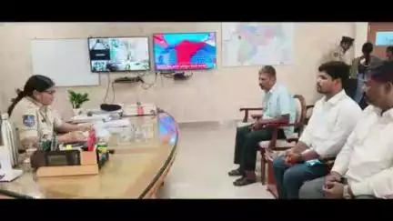 మహబూబ్ నగర్ అర్బన్: పోలీస్ స్టేషన్లో సమస్యలు పరిష్కారం కాకపోతే నేరుగా జిల్లా ఎస్పీ ప్రధాన కార్యాలయంలో పరిష్కరించుకోవచ్చు జిల్లా ఎస్పీ జానకి