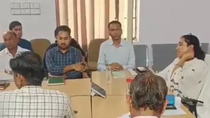 बेगुं: विश्व योग दिवस की तैयारियों को लेकर बेगू उपखंड अधिकारी की अध्यक्षता में ब्लॉक स्तरीय अधिकारियों की बैठक आयोजित