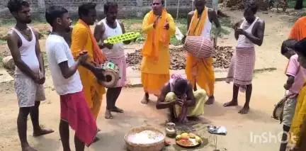 मसलिया: ग्राम पंचायत गुमरो के पारबाद में मासिक कुल्ही कीर्तन का समापन हुआ