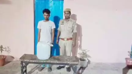 शामली: झिंझाना थाना पुलिस ने गांव मुण्डेट खादर के युवक को अवैध कच्ची शराब के साथ किया गिरफ्तार, मुकदमा दर्ज
