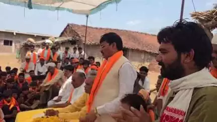 बड़वानी: ग्राम दिवानिया में भाजपा जिला अध्यक्ष व पानसेमल विधायक की मौजूदगी में सैंकड़ों कांग्रेसियों ने भाजपा का दामन थामा